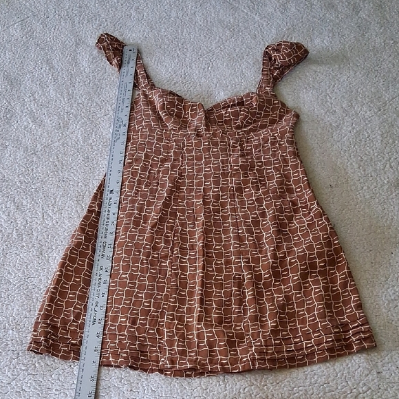 Elegant Brown Patterned Mini Dress - Picture 4 of 7